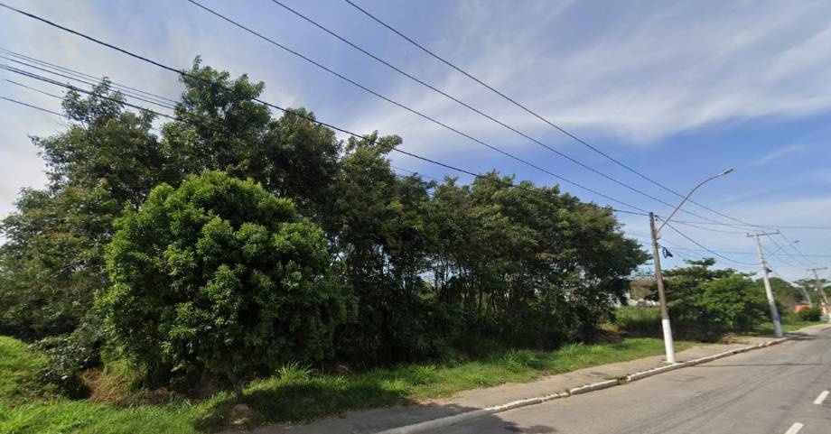 Lote em Macaé, Granja Dos Cavaleiros, Avenida Aluizio Da Silva Gomes, S/N, RJ. Área: 24995m2