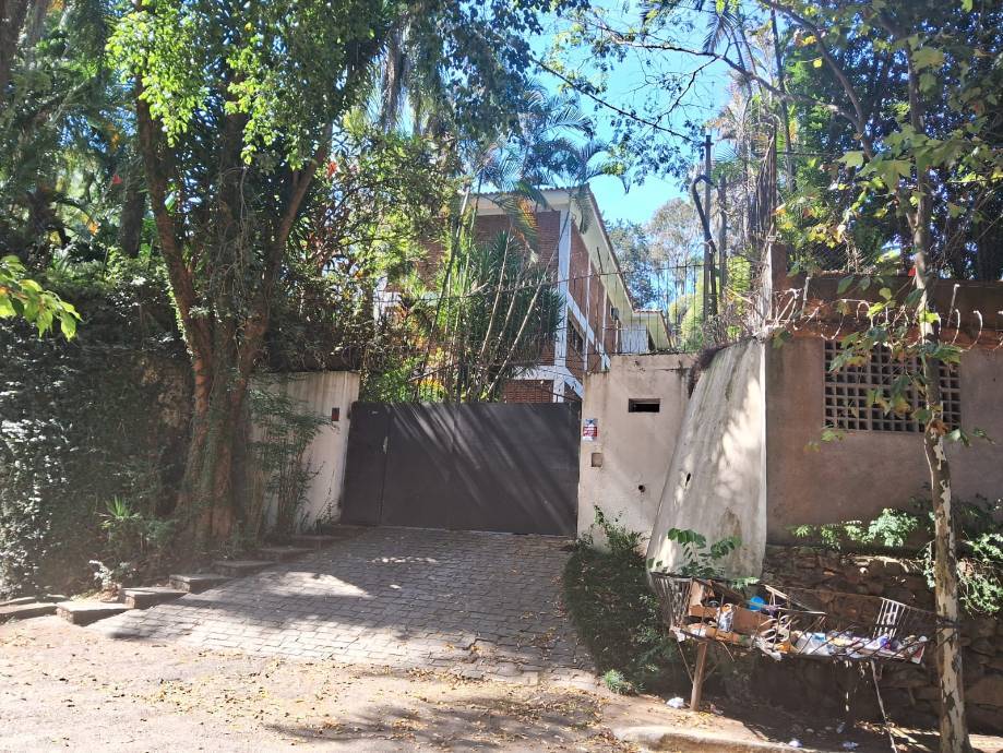 Casa em São Paulo, Fazenda Morumbi, Rua Silveira Sampaio, 954, SP. Área: 3240m2