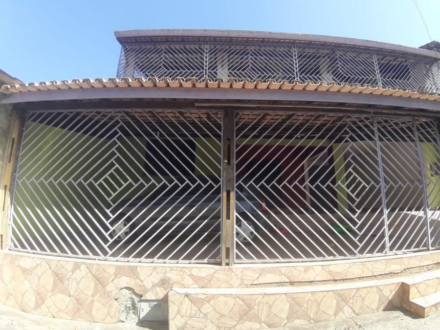Casa em Camaçari, Gleba A, Rua Das Acacias, 73, BA. Área: 275m2