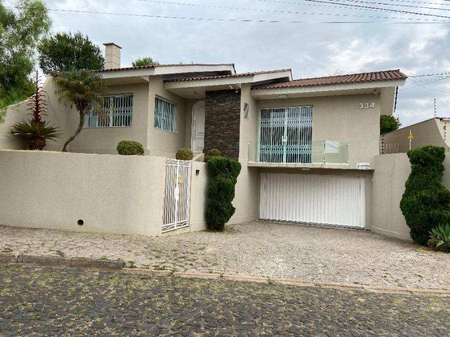 Casa em Ponta Grossa, Orfas, Rua Quintino Bocaiuva, 334, PR. Área: 408m2