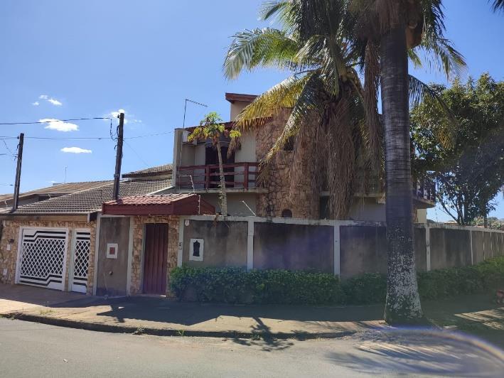 Casa em Sumaré, Jardim Macarenko, Rua Primo Favaro, 438, SP. Área: 475m2