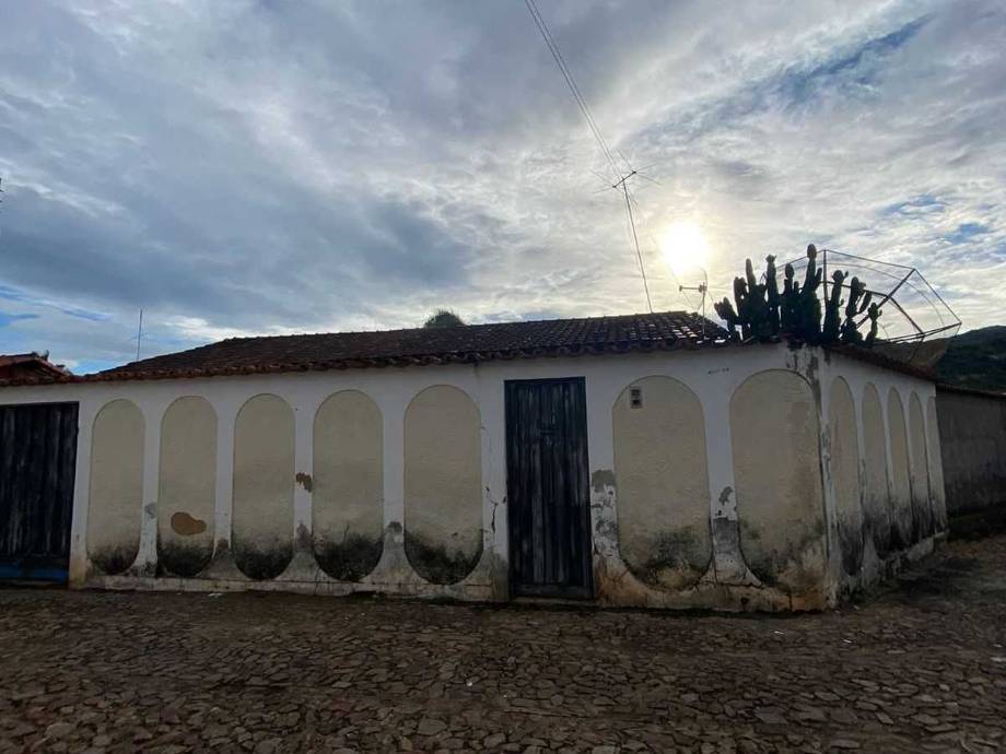 Casa em Grão Mogol, Centro, Celso Gonzaga, 155, MG. Área: 208m2