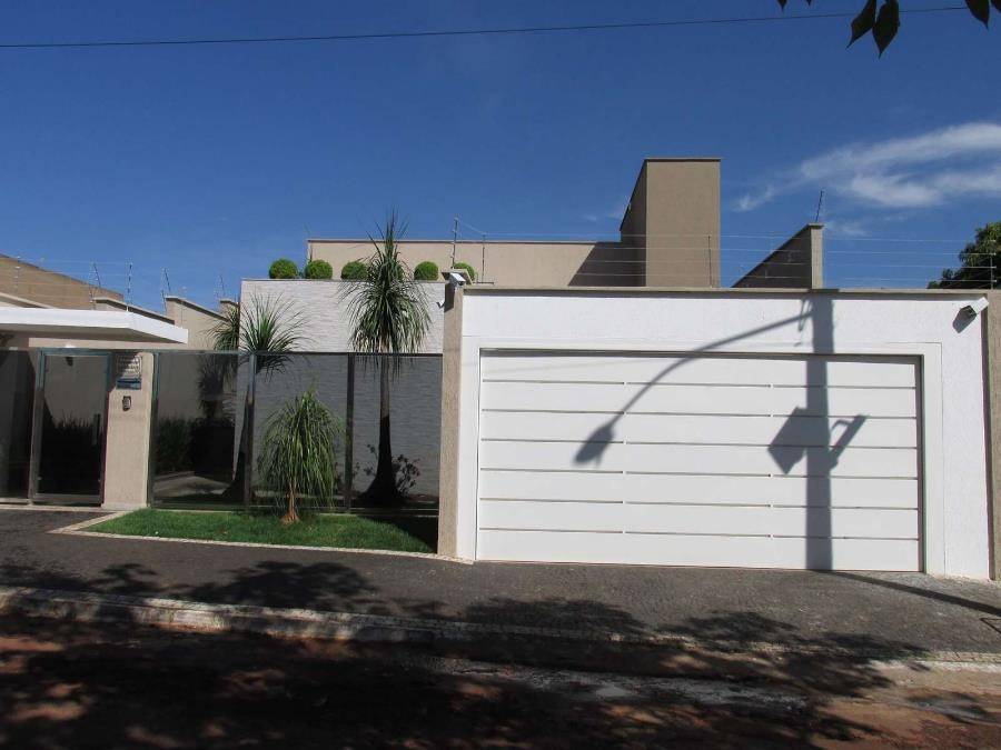 Casa em Trindade, Vila Padre Eterno, Avenida B, 312, GO. Área: 614m2