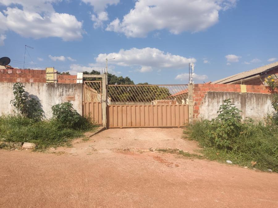 Casa em Águas Lindas de Goiás, Parque Da Barragem, Rua Trinta E Cinco, 5, GO. Área: 150m2