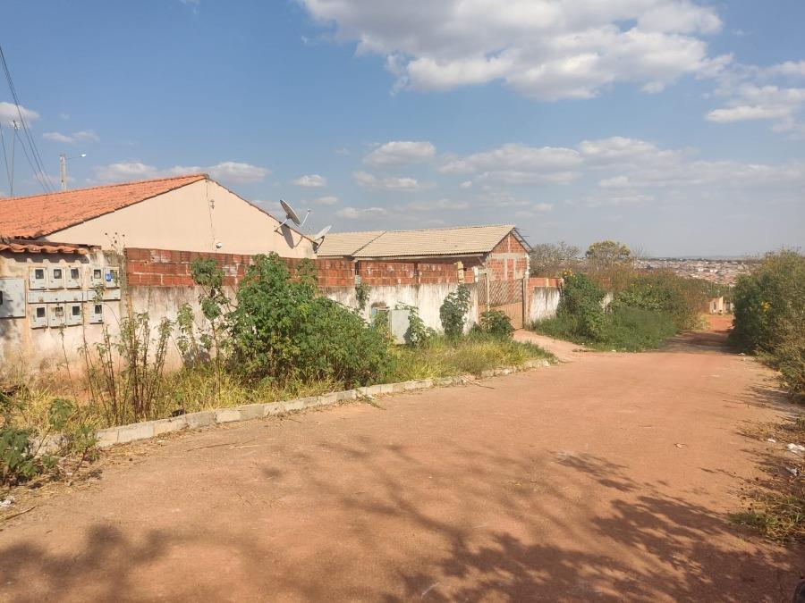 Casa em Águas Lindas de Goiás, Parque Da Barragem, Rua Trinta E Cinco, 5, GO. Área: 150m2 - imagem 0