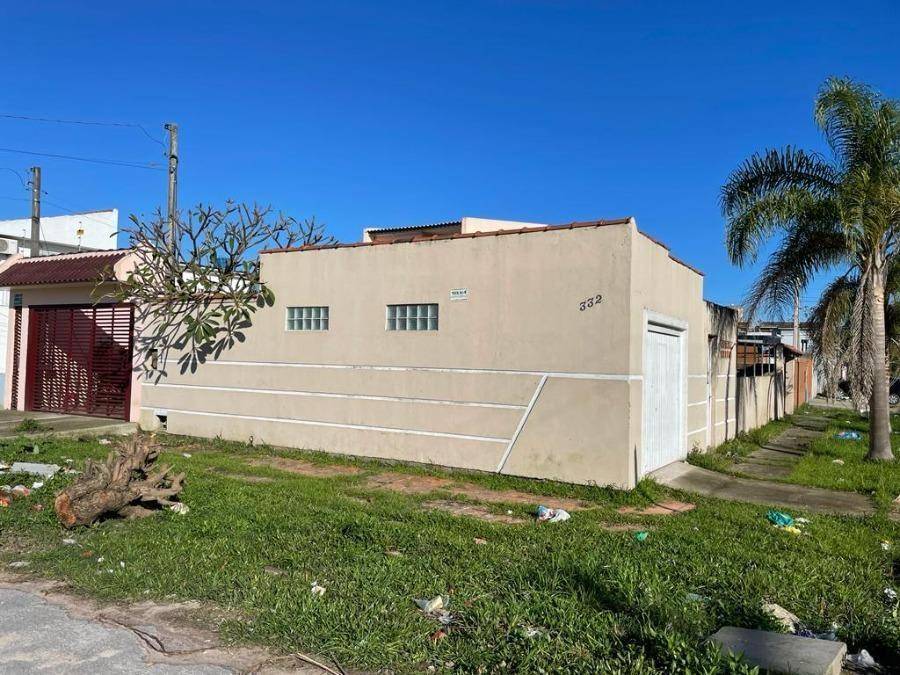 Casa em Pelotas, Fragata, Rua Allan Kardec, 332, RS. Área: 201m2 - imagem 0