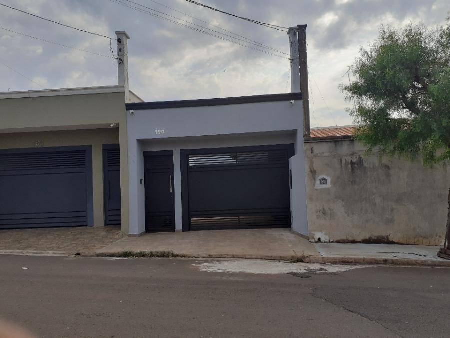 Casa em Birigui, Residencial Pedro Marin Berbel, Rua Altamiranda Jose Dos Santos, 190, SP. Área: 125m2