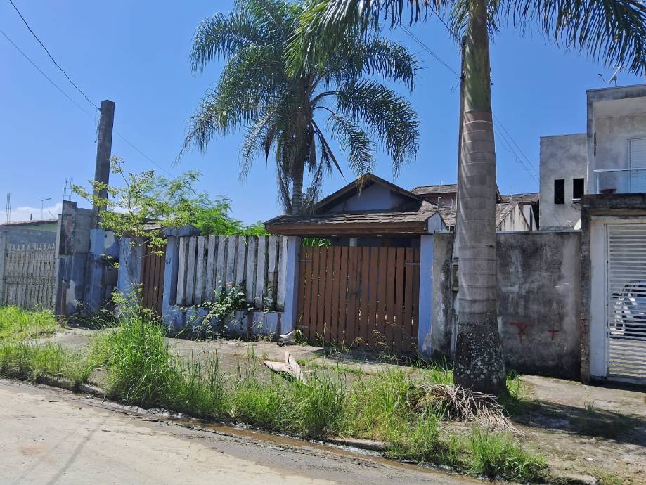 Casa em Caraguatatuba, Pontal De Santa Marina, Alameda Dos Pindas, 87, SP. Área: 300m2