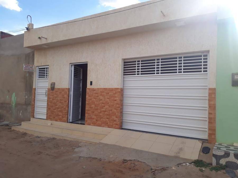 Casa em Tupanatinga, Novo Horizonte, Rua Joaquim Cordeiro Feitosa, 28, PE. Área: 144m2