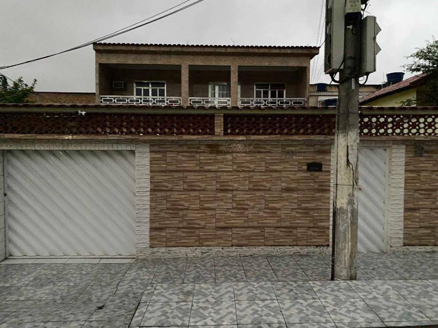 Casa em Queimados, Ponte Preta, Rua Vereador Gil Do Gloria, 240, RJ. Área: 300m2