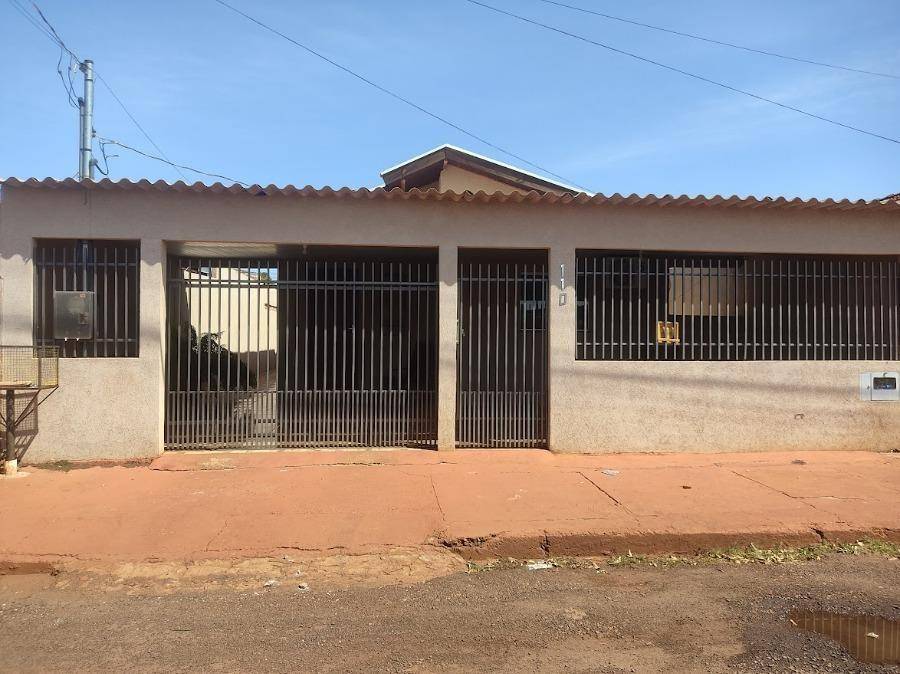Casa em Maracaju, Bairro Inacinha Rocha, Rua Tucano, 110, MS. Área: 200m2 - imagem 0
