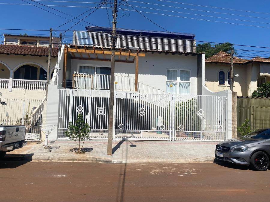 Casa em Londrina, Jardim Alvorada, Rua Uberlandia, 337, PR. Área: 250m2