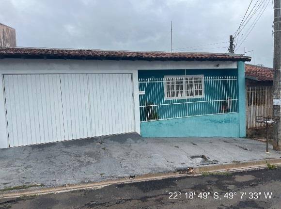 Casa em Bauru, Nucleo Habitacional Vereador Edson Francisco Da Silva, Rua Padre Rosario Antonio Scazzi, 1-149, SP. Área: 200m2