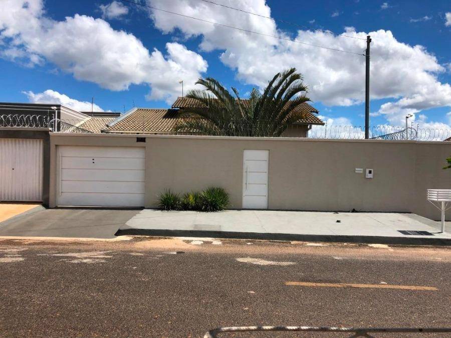 Casa em Caldas Novas, Jardim Esmeralda, Rua 2, 504, GO. Área: 360m2 - imagem 0