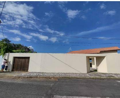 Casa em Salvador, Itapua, Rua Everaldo Cunha, 02, BA. Área: 1000m2