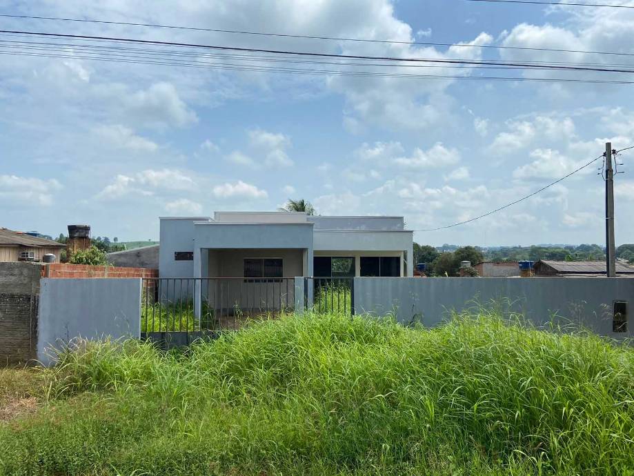 Casa em Alta Floresta d'Oeste, Setor 2, Avenida Cuiaba, S/N, RO. Área: 357m2