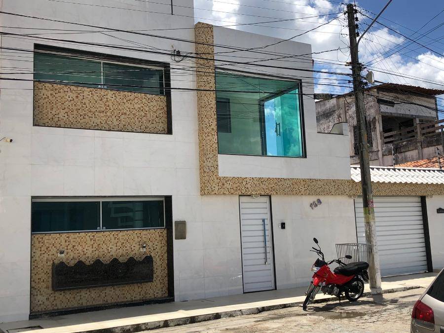 Casa em Bezerros, Sao Sebastiao, Av Presidente Kennedy, 198, PE. Área: 280m2