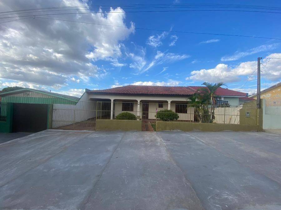 Casa em Goioerê, Jardim Curitiba, Rua Marques Dos Campos Mourao, 495, PR. Área: 490m2 - imagem 0