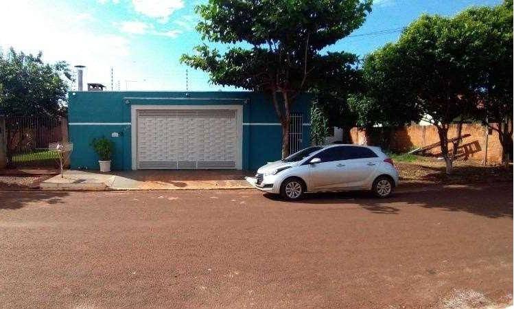 Casa em Rio Brilhante, Centro, Rua Antonio Pereira Leiria, 245, MS. Área: 250m2
