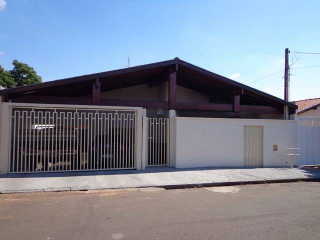 Casa em Jales, Jardim Arapua, Rua Tapajos, 4077, SP. Área: 0m2