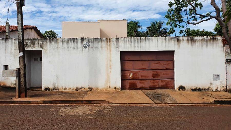 Casa em Ituiutaba, Bela Vista, Rua Tupinambas, 60, MG. Área: 69m2