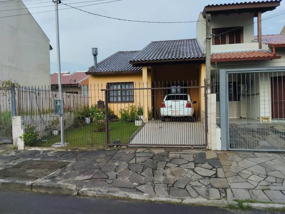 Casa em Porto Alegre, Hipica, Rua Plinio Anele, 219, RS. Área: 0m2