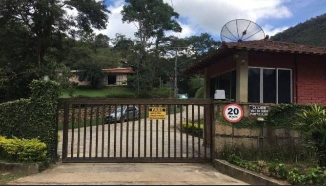 Casa em Teresópolis, Colonia Alpina, Estrada Santa Rita, 1, RJ. Área: 276m2