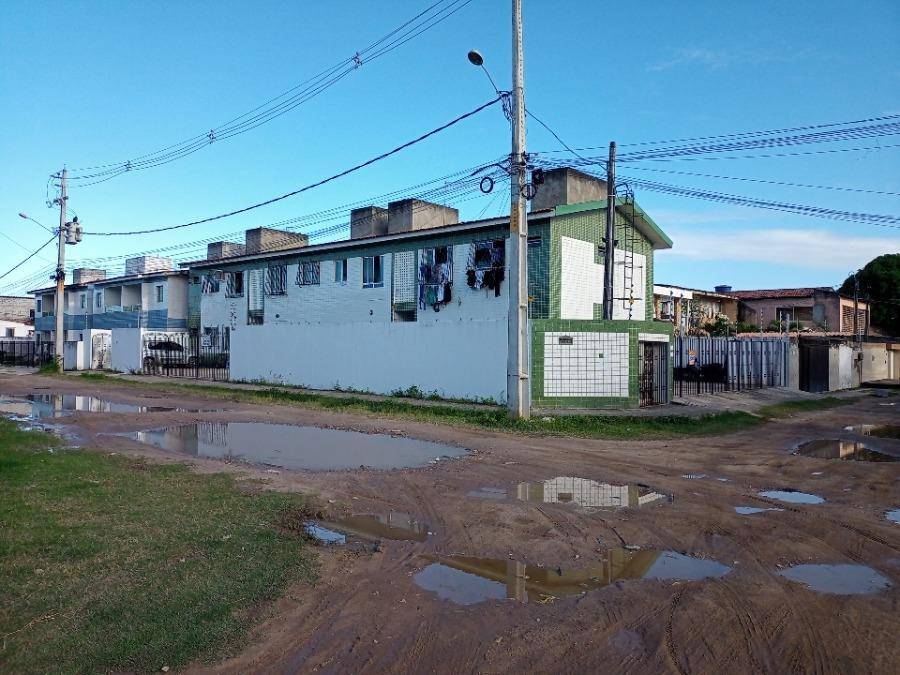 Casa em Olinda, Jardim Atlantico, R. Castro Alves, 120, PE. Área: 41m2