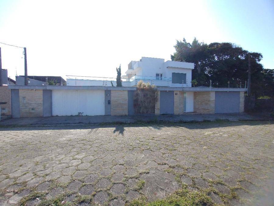 Casa em Peruíbe, Balneário Josedy, Rua Ermide Dare, 215, SP. Área: 248m2