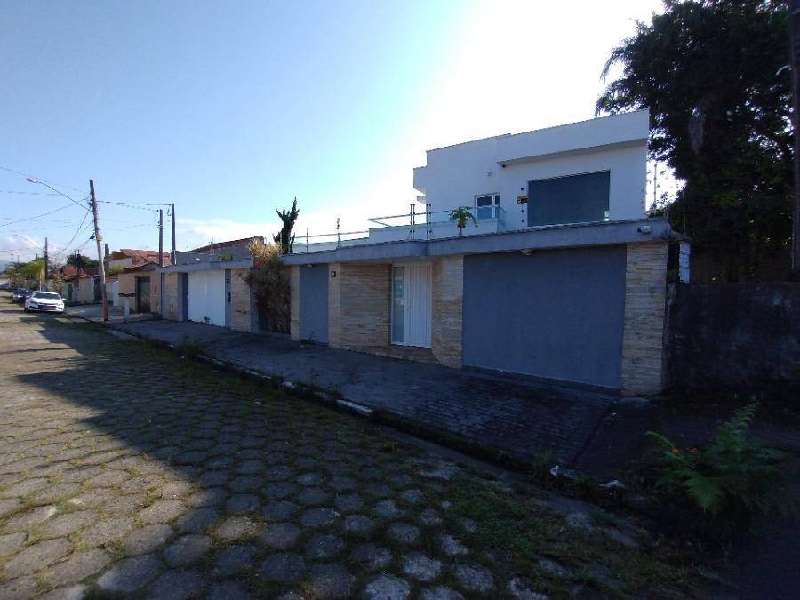Casa em Peruíbe, Balneário Josedy, Rua Ermide Dare, 215, SP. Área: 248m2 - imagem 0