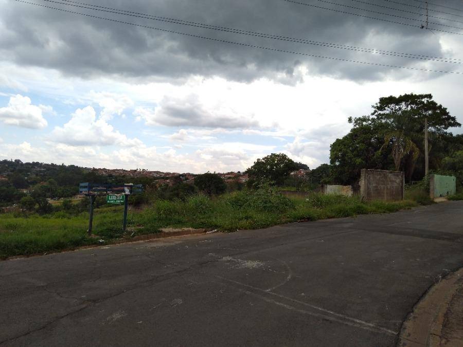Lote em Limeira, Jardim Residencial Regina Bastelli, R Almeirindo Cosenza, 10, SP. Área: 0m2