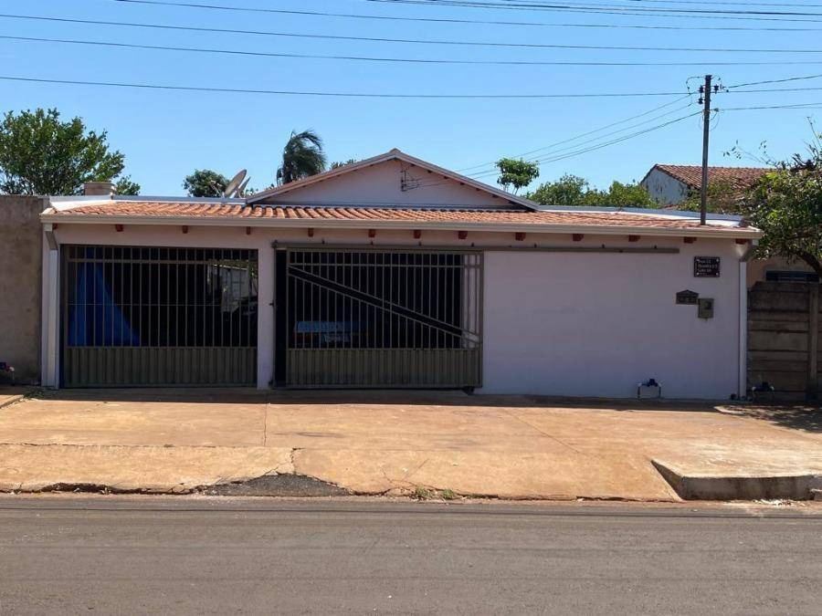 Casa em São Simão, Conjunto Mutirão I, Rua 22, 30, GO. Área: 190m2