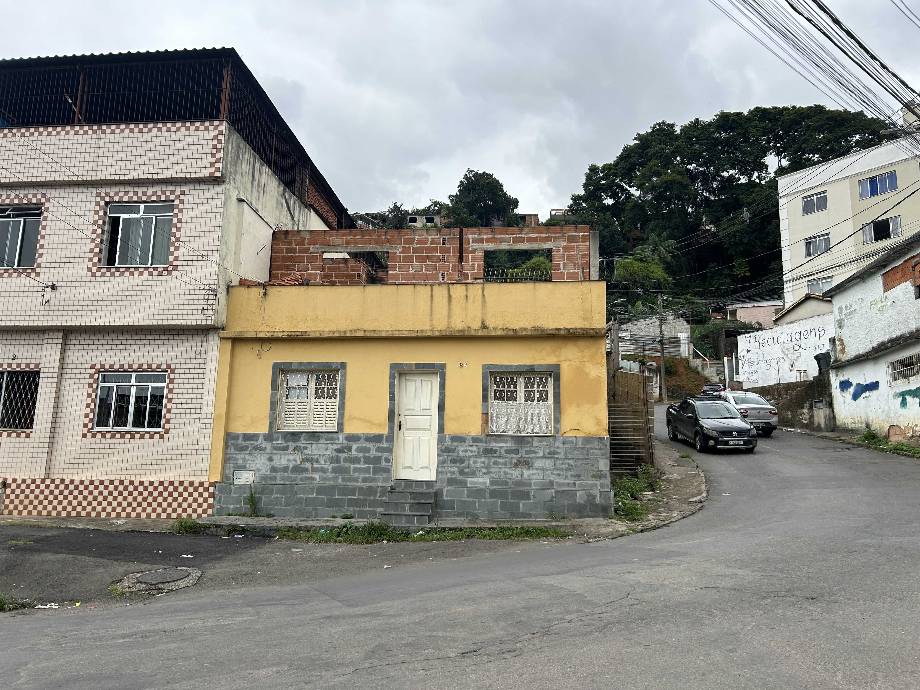 Casa em Juiz de Fora, São Bernardo, Avenida Das Mascarenhas, 2-A, MG. Área: 0m2