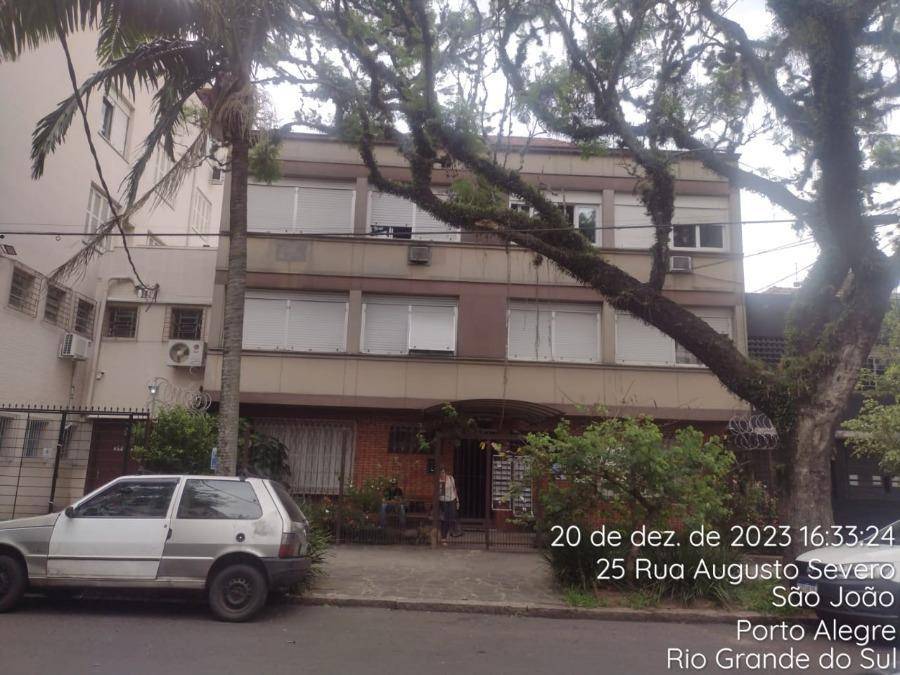 Apartamento em Porto Alegre, São João, Rua Augusto Severo, 44, RS. Área: 61m2