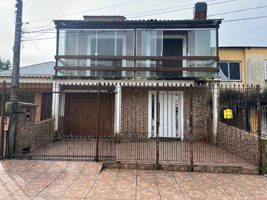 Casa em Pelotas, Areal, Rua Alberto Pimentel, 296, RS. Área: 0m2