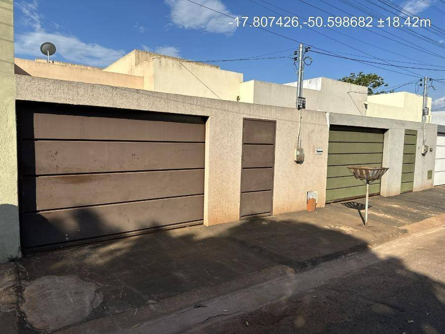 Casa em Santa Helena de Goiás, São Paulo, Rua Luzia Arantes De Freitas, 82, GO. Área: 101m2