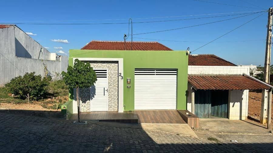 Casa em São José do Egito, Riacho Do Meio, Rua Manoel Mancinho, 23, PE. Área: 105m2 - imagem 0