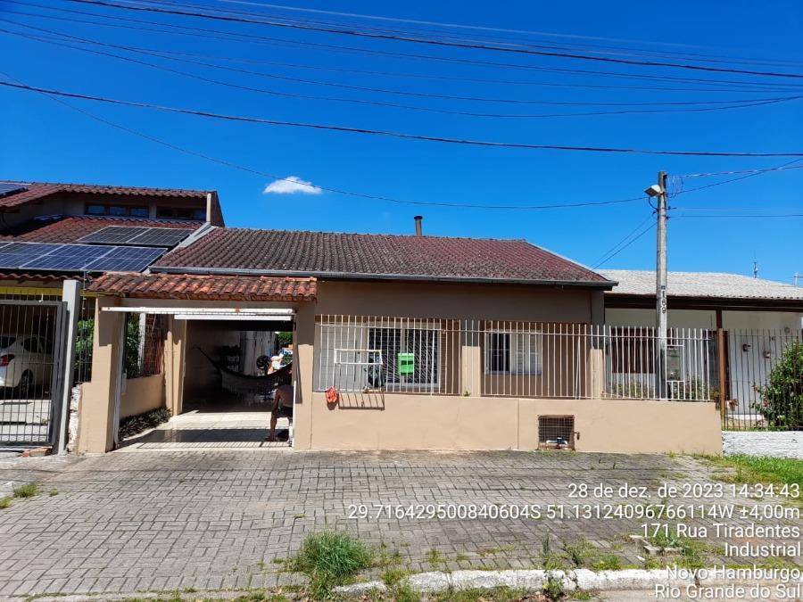 Casa em Novo Hamburgo, Industrial, Rua Tiradentes, 169, RS. Área: 113m2