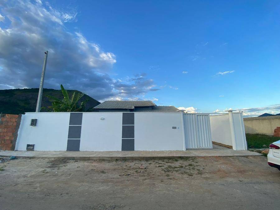 Casa em Maricá, Loteamento Jardim Atlântico, Rua Quarenta E Hum, 940, RJ. Área: 82m2