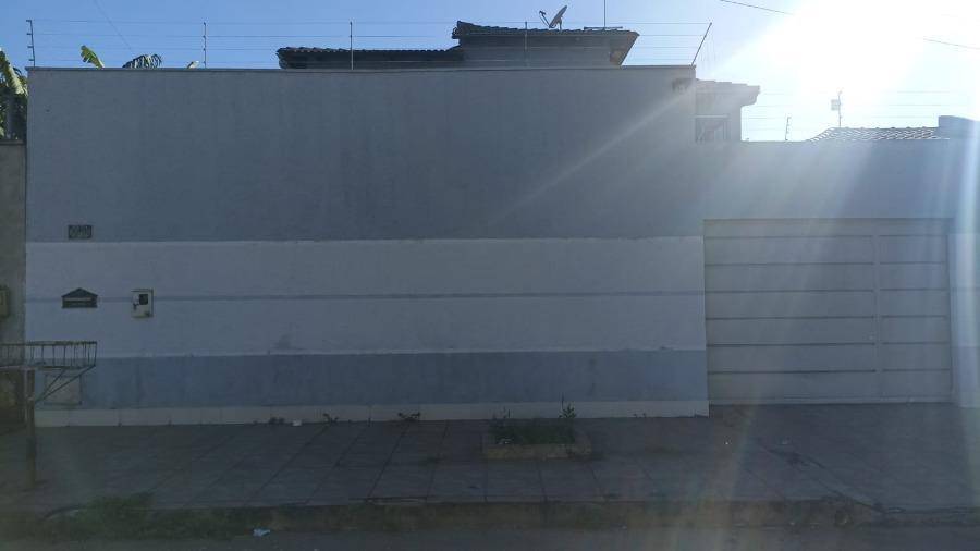 Casa em Goianira, Residencial Triunfo Ii, R T 14, 0, GO. Área: 210m2