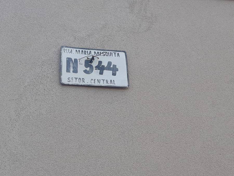 Casa em Ouvidor, Centro, Rua Maria Mesquita, 544, GO. Área: 0m2 - imagem 0