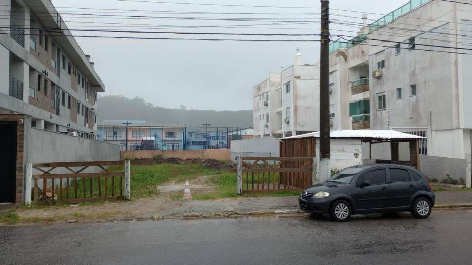 Lote em Florianópolis, Ingleses, Avenida Lions Internacional, S/N, SC. Área: 0m2 - imagem 0
