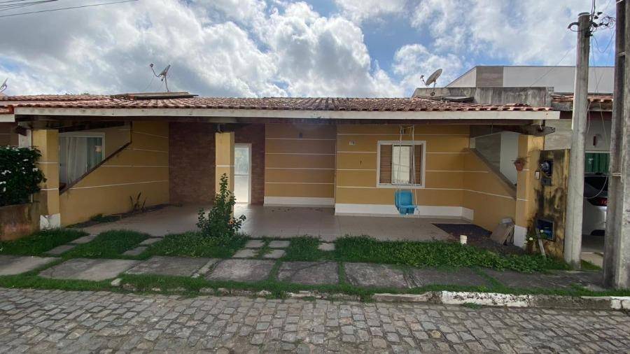 Casa em Feira de Santana, Conceição, Rua Mananguape, 155, BA. Área: 137m2 - imagem 0