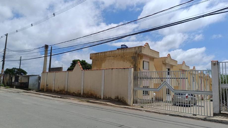 Casa em Suzano, Recreio Sertãozinho, Estrada Takashi Kobata, 2065, SP. Área: 86m2