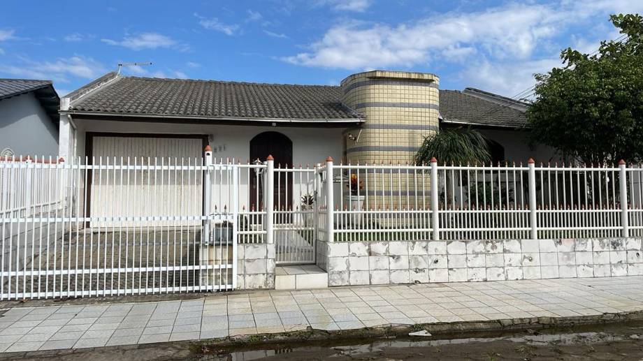 Casa em Balneario Rincao, Balneário Rincão Sul, Rua Antonio Millioli, 281, SC. Área: 0m2