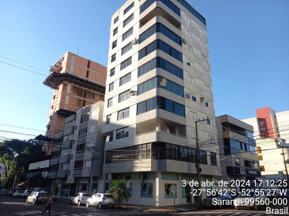 Apartamento em Sarandi, Centro, Rua Júlio Mailhos, 1615, RS. Área: 152m2