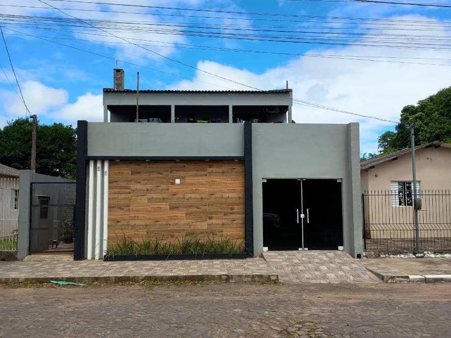 Casa à venda na Rua Elísio Josende - Rosário do Sul/RS Código: 02.21927