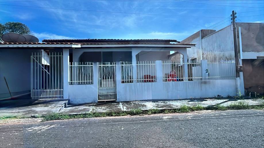 Casa em leilão no Cohab Santo Antonio, Nortelandia
