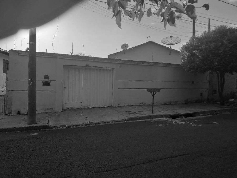 Casa em Matão, Jardim Alvorada, Avenida Wilson Faria, 134, SP. Área: 0m2