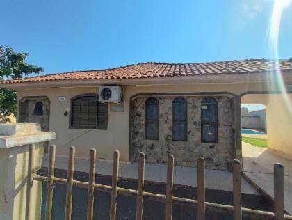 Casa em Ângulo, Centro, Rua Laureano Paulino Da Silva, 16, PR. Área: 0m2 - imagem 0